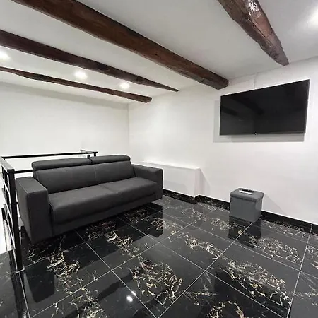 Valentino Luxury Apartamento