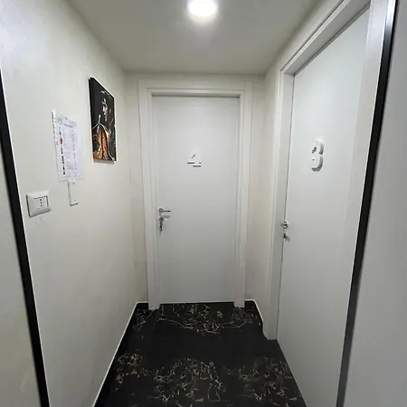 Valentino Luxury Apartament Neapol