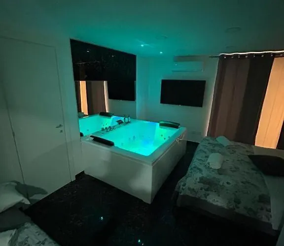 Valentino Luxury Napoli