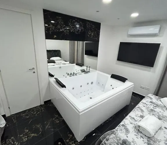 Valentino Luxury Appartamento Napoli