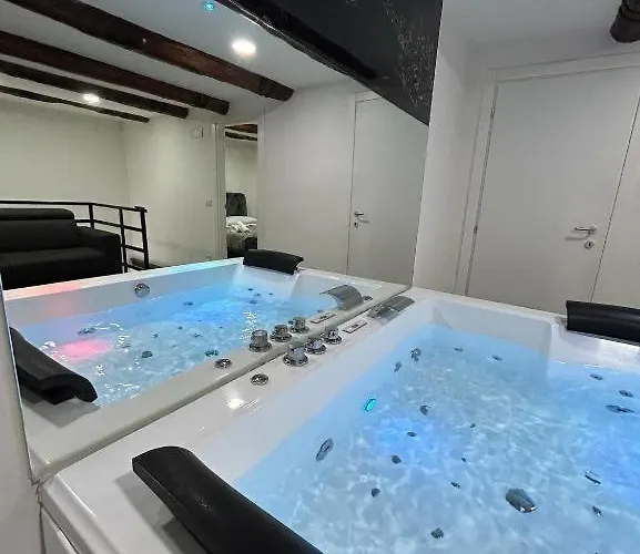 Valentino Luxury Appartamento Napoli