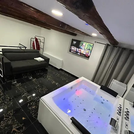 Valentino Luxury Neapel